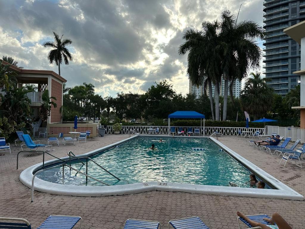 Moderno Departamento Estudio Miami Apartment Hallandale Beach Exterior photo